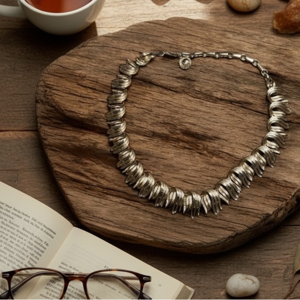 Vintage Lisner Necklace